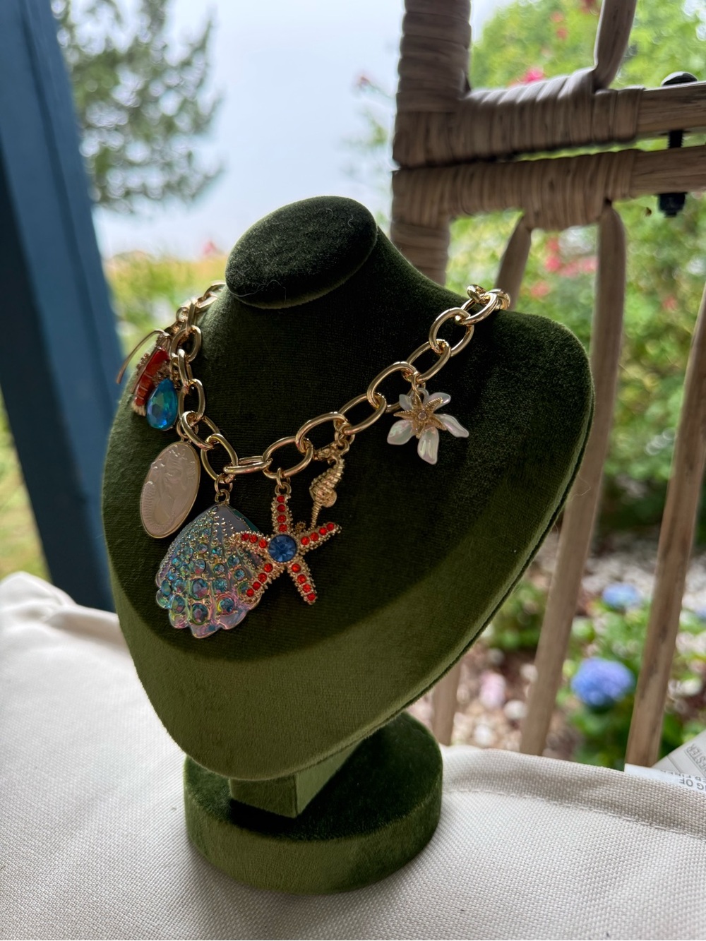 Betsy Johnson Gold Sea Life Charm Necklace w/ Iridescent Shell and Red Starfish - Picture 3 of 10